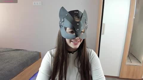 Leya online show from 09-22-25, 02:19