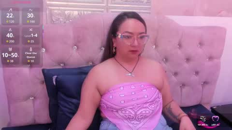 Leyla smithh online show from 09-20-25, 12:17
