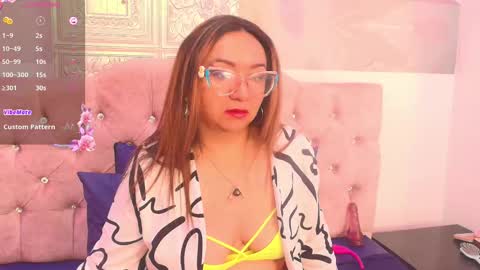 Leyla smithh online show from 09-30-25, 12:10