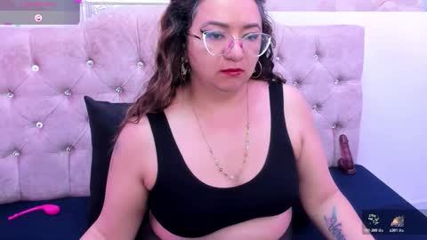 Leyla smithh online show from 11-08-25, 12:16