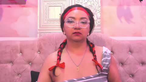 Leyla smithh online show from 11-10-25, 12:15