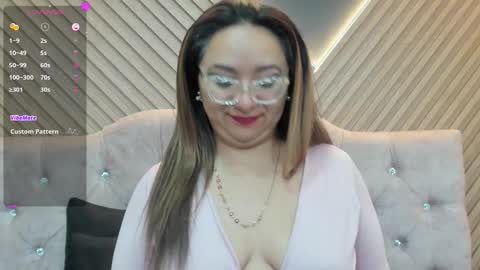 Leyla smithh online show from 11-20-25, 12:05