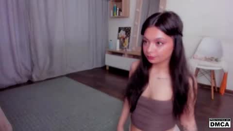 Snapshot of leyla_tyler chatting on 11-17-25, 09:48 Leyla online show from 11-17-25, 09:48