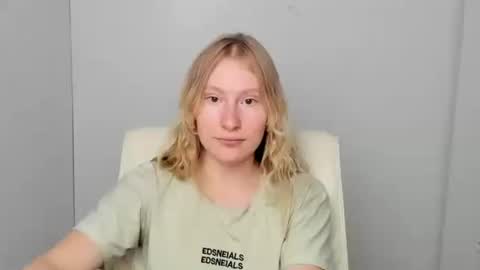 Leyla online show from 09-10-25, 11:21