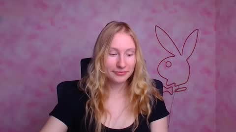 Leyla online show from 09-24-25, 11:24