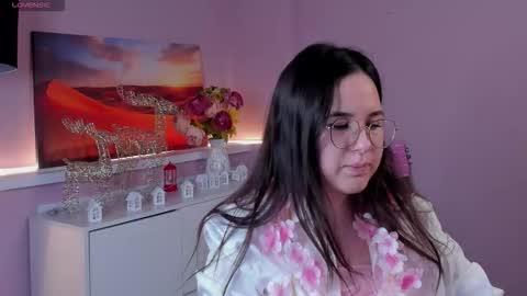 Snapshot of leylamirage chatting on 02-19-26, 12:34 leylamirage online show from 02-19-26, 12:34