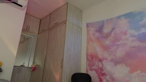 Jessica online show from 12-20-25, 06:04