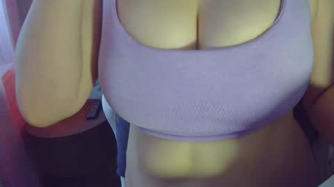 Snapshot of leysun7777 chatting on 03-17-26, 01:36 Leysun7 online show from 03-17-26, 01:36