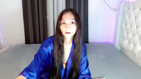 Snapshot of lhalyn060624 chatting on 11-29-25, 07:00 Lyn online show from 11-29-25, 07:00