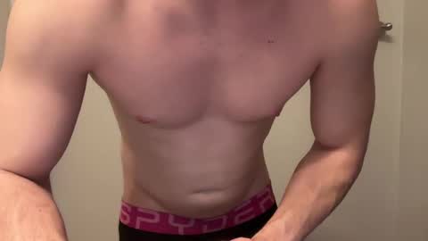 Snapshot of lhotboyl chatting on 01-31-25, 06:35 lhotboyl online show from 01-31-25, 06:35