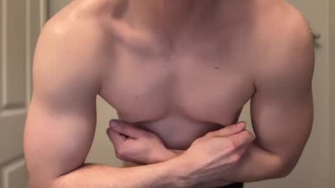 Snapshot of lhotboyl chatting on 02-20-25, 01:36 lhotboyl online show from 02-20-25, 01:36