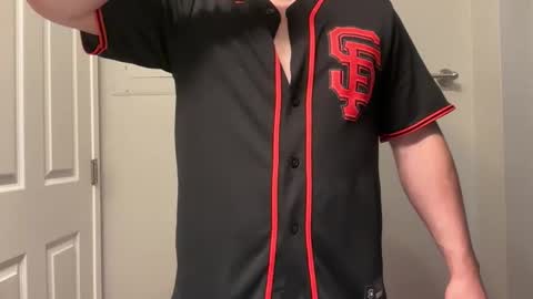 Snapshot of lhotboyl chatting on 10-21-25, 05:35 lhotboyl online show from 10-21-25, 05:35