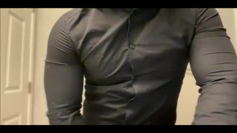 Snapshot of lhotboyl chatting on 11-11-25, 10:32 lhotboyl online show from 11-11-25, 10:32