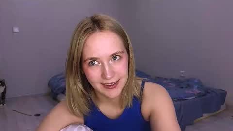 li_ni_ online show from 09-16-25, 10:27