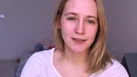 li_ni_ online show from 09-28-25, 01:05