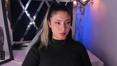 Lia  online show from 01-04-25, 02:35