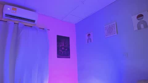 Snapshot of lia_7_ chatting on 10-25-25, 02:30 Lia 3 online show from 10-25-25, 02:30