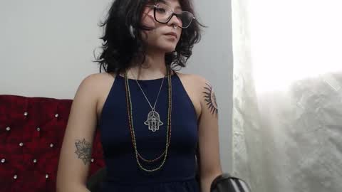 Snapshot of lia_carter_ chatting on 10-21-25, 09:04 Lia online show from 10-21-25, 09:04