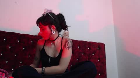 Snapshot of lia_carter_ chatting on 11-03-25, 08:43 Lia online show from 11-03-25, 08:43