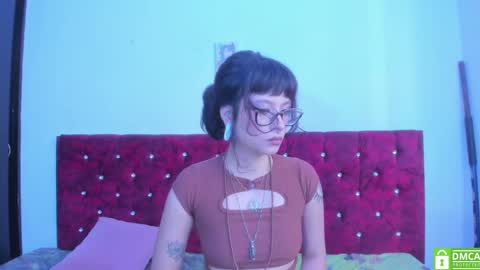 Snapshot of lia_carter_ chatting on 11-17-25, 01:50 Lia online show from 11-17-25, 01:50