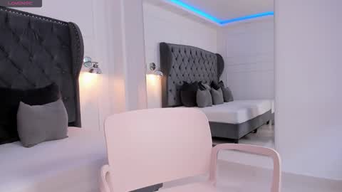 lia_cat__ online show from 12-05-25, 05:20