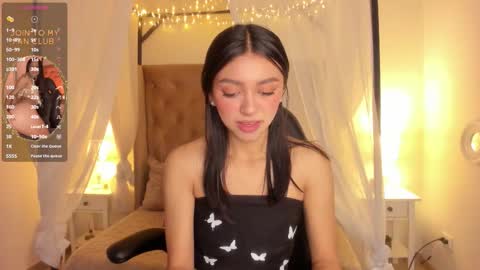 Lia online show from 09-19-25, 09:15