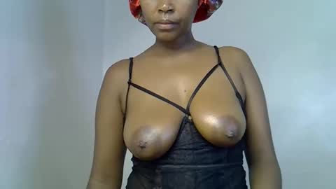 lia online show from 09-23-25, 02:58