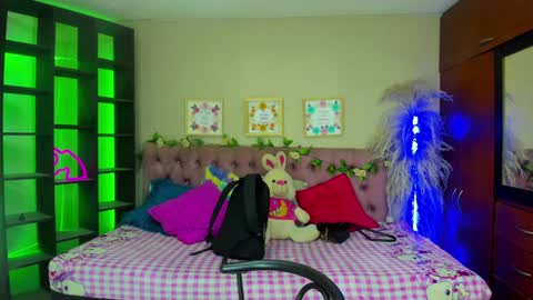 lia online show from 01-17-25, 07:27