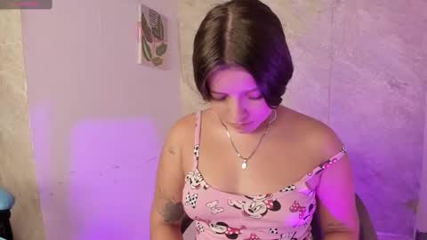 lia_little18 online show from 02-22-25, 08:29