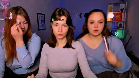 Lia online show from 10-06-25, 07:11