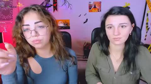 Lia online show from 10-30-25, 06:59