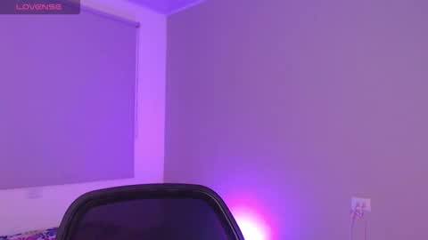   lia  online show from 11-01-25, 02:46