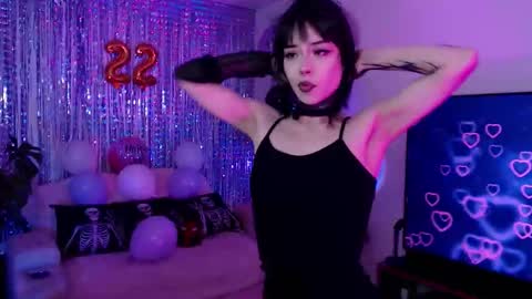 Liaa  online show from 09-15-25, 09:37