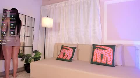 Snapshot of liaamoon_ chatting on 04-13-26, 12:32 Lia online show from 04-13-26, 12:32