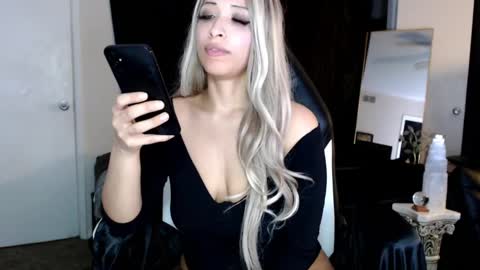 Lia Divina online show from 03-12-25, 01:40