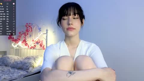 Lia  online show from 09-20-25, 08:10