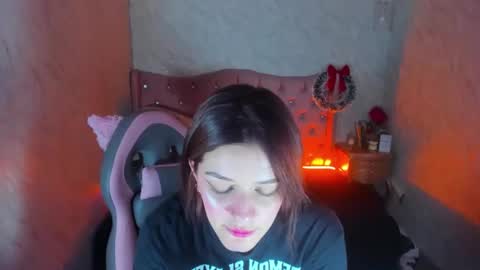  Lia  online show from 12-31-24, 07:29