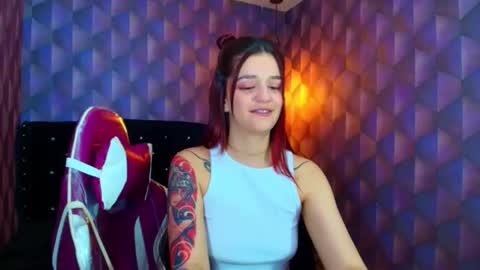 Snapshot of liaharrys chatting on 10-24-25, 08:38 Lia online show from 10-24-25, 08:38