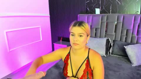 Snapshot of liahfontaine chatting on 10-29-25, 11:23 Liah Fontaine online show from 10-29-25, 11:23