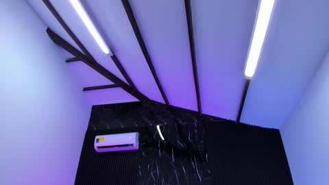 Snapshot of liahfontaine chatting on 10-30-25, 11:11 Liah Fontaine online show from 10-30-25, 11:11