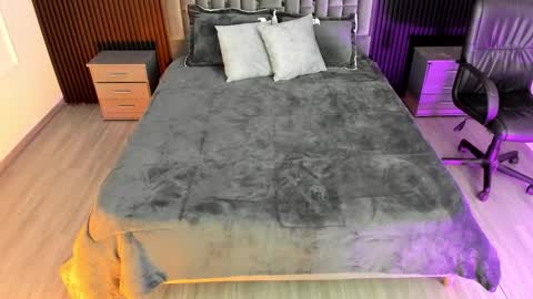 Snapshot of liahfontaine chatting on 11-10-25, 11:31 Liah Fontaine online show from 11-10-25, 11:31