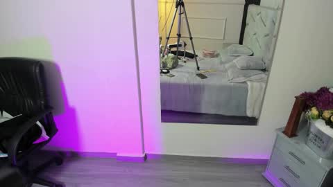 Snapshot of liahfontaine chatting on 12-02-25, 11:48 Liah Fontaine online show from 12-02-25, 11:48