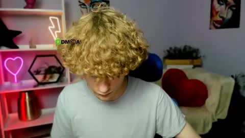 Snapshot of liam_bb chatting on 03-08-25, 01:36 Liam online show from 03-08-25, 01:36