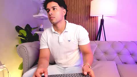 Liam Collins online show from 11-27-25, 11:45