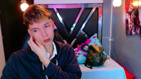 liam_green1 online show from 02-23-26, 12:02