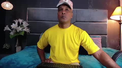 Snapshot of liam_howard chatting on 11-18-25, 07:29 Liam online show from 11-18-25, 07:29