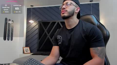 LIAM KLEIN online show from 10-29-25, 11:23