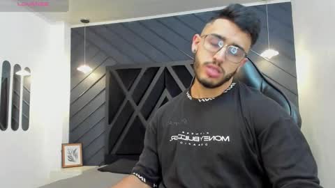 LIAM KLEIN online show from 10-31-25, 11:11