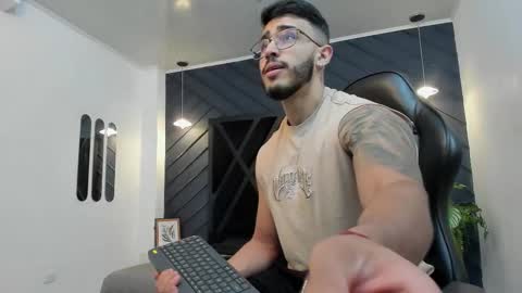 LIAM KLEIN online show from 11-02-25, 02:08