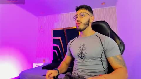 LIAM KLEIN online show from 11-29-25, 11:13